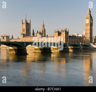 Le pont de Westminster et le Palais de Westminster London UK Banque D'Images