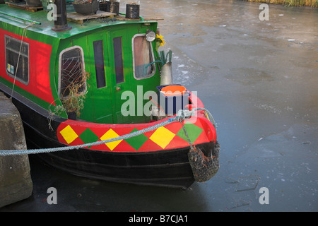 Grand classique sur le canal gelé Banque D'Images