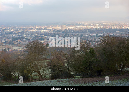 Dans Cheltenham GLOUCESTERSHIRE Cotswold vu de la façon dont à Crickley Hill Country Park en décembre 2008 Banque D'Images