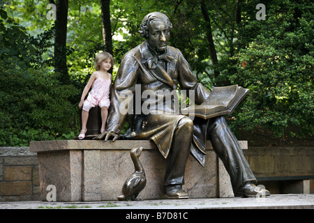 Statue de Hans Christian Andersen, Central Park, New York City, USA Banque D'Images