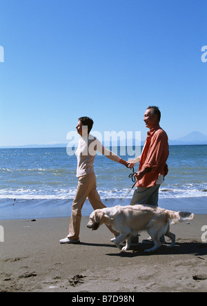 Marcher avec le chien Banque D'Images