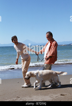 Marcher avec le chien Banque D'Images