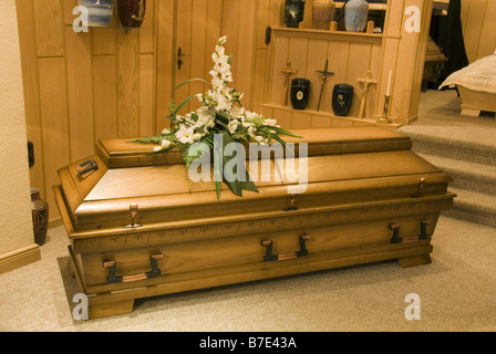 Décorées morgue et Coffin Banque D'Images