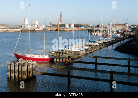 Grimsby Grimsby et Yatch Club Voile Bateaux amarrés à quai de Grimsby Banque D'Images