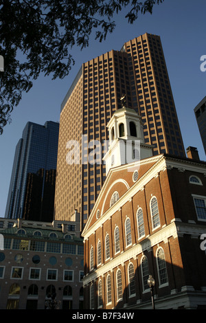 Faneuil Hall et les édifices à bureaux, Boston, Massachusetts, USA Banque D'Images