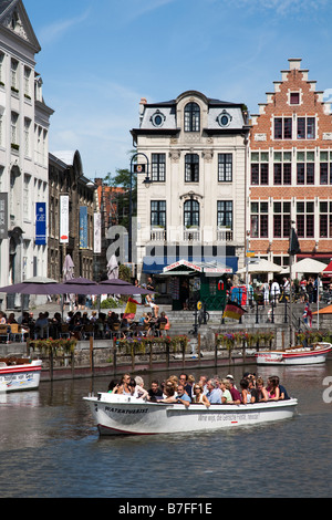 Le bateau-bus touristique Korenlei waterfront Gand Belgique Banque D'Images