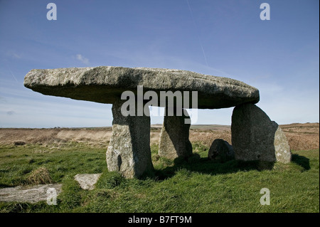 Lanyon Quoit Dolmen chambre funéraire néolithique Cornwall Banque D'Images