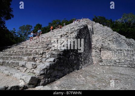Pyramide géante de Nohoch Mul, Coba Maya Ruins, Yucatan, Mexique Banque D'Images