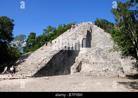 Pyramide géante de Nohoch Mul, Coba Maya Ruins, Yucatan, Mexique Banque D'Images