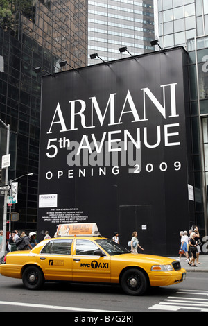 Boutique Armani, Cinquième Avenue, Manhattan, New York City, USA Banque D'Images