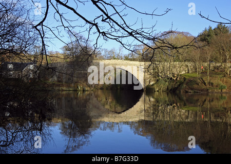 Le pont de Balgownie dans Old Aberdeen sur la rivière Don à Aberdeen, Écosse, Royaume-Uni. Banque D'Images