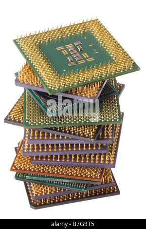 Pile d'ordinateur processeur CPU micropuces découper sur fond blanc Banque D'Images