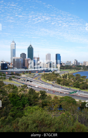 Vue Portrait de Perth CBD du King's Park, paysage urbain Banque D'Images