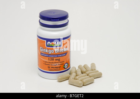 Le Ginkgo biloba capsulkes Banque D'Images