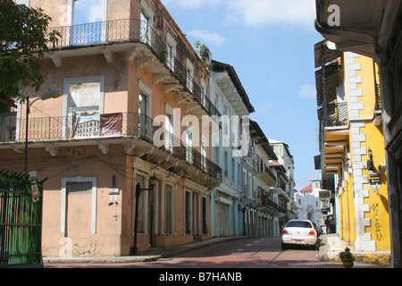 Rue de la zone coloniale de la ville de Panama, El Casco Viejo ou Casco Antiguo Banque D'Images