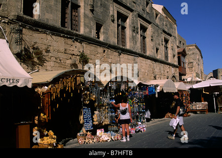 Grèce, îles du Dodécanèse, Rhodes, vieille ville, magasin de tourisme Banque D'Images