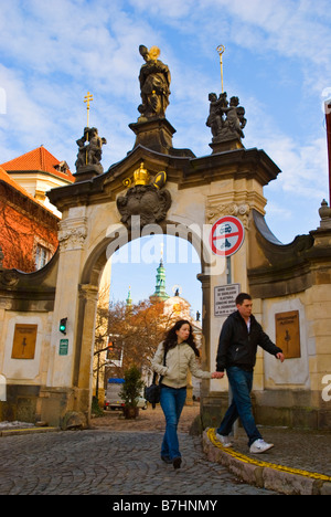 Gate pour le monastère de Strahov à Prague de Prague République Tchèque Europe Banque D'Images