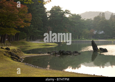 Un jardin japonais du temple Motsuji, Hiraizumi, Japon 28 août 2008. Banque D'Images