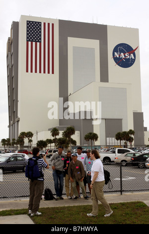 Bâtiment d'assemblage de véhicules de la NASA au Centre spatial Kennedy à Cape Canaveral Banque D'Images