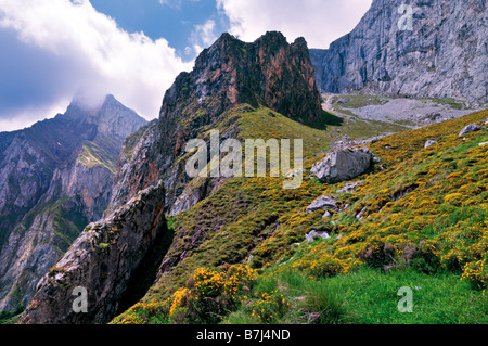 Vue montagne photos autour de Fuente De dans le parc Picos de Europa en Cantabrie, Espagne Banque D'Images