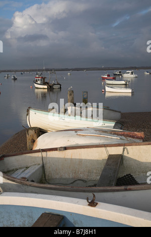 La pêche et la voile petit hameau de Felixstowe Ferry à l'embouchure de la rivière Deben Suffolk Angleterre Banque D'Images