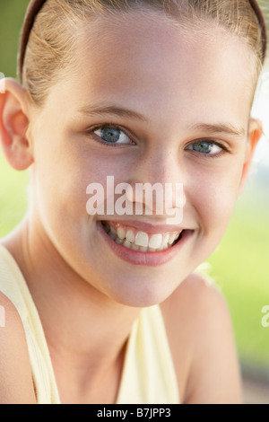 Portrait of Girl Smiling Banque D'Images