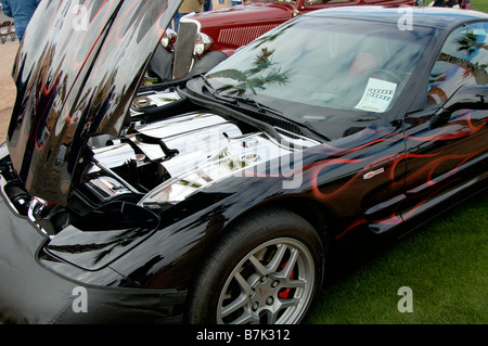 2002 corvette avec moteur spécial décorations et les flammes sur le corps sur l'affichage à une exposition de voiture en Arizona l'hiver 2007 Banque D'Images