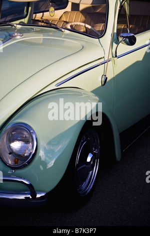 Avant d'une Vintage VW bug / beetle dans la lumière du soir. Banque D'Images