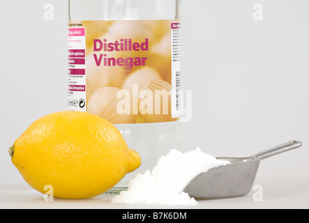 Le bicarbonate de soude et vinaigre de citron Banque D'Images