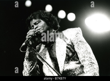 JAMES BROWN-nous sur 1985 musicien de l'âme Banque D'Images
