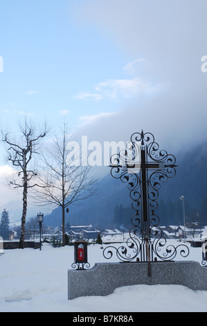 Cimetière de Mayrhofen Zillertal Tyrol Autriche Banque D'Images