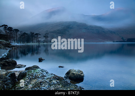 La lande à l'aube par un froid matin glacial, le Lake District Banque D'Images