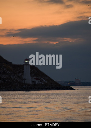 Lever du soleil à l'île George - Le port de Halifax, Nouvelle-Écosse, Canada Banque D'Images