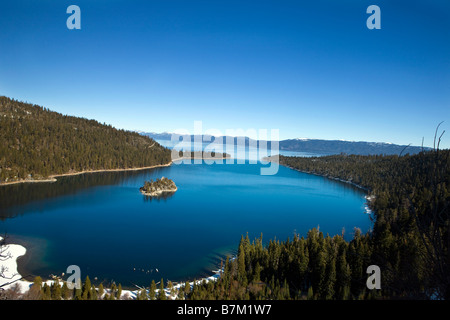 Fannette Island la seule île du lac Tahoe se trouve dans la baie Emerald Emerald Bay State Park Lake Tahoe en Californie Banque D'Images