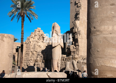 Statue de Panejem Temple de Karnak Banque D'Images