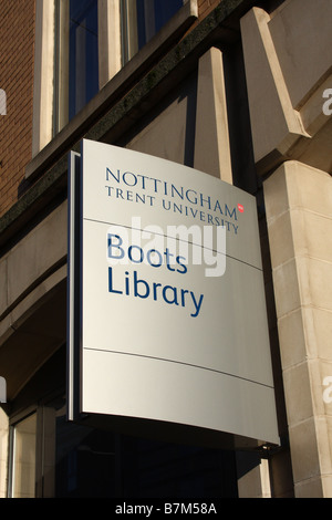 L'Université de Nottingham Trent Boots Bibliothèque, Nottingham, Angleterre, Royaume-Uni Banque D'Images