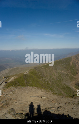 Du sommet du Mont Snowdon vers Llanberis et ,d'Anglesey au nord du Pays de Galles,Snowdonia Banque D'Images