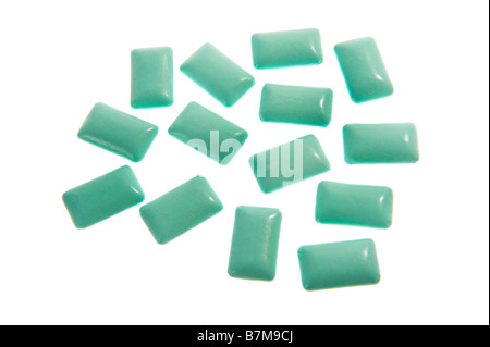 Chewing Gum bubble gum vert bleu cyan sur fond blanc pièces jelly jelly candy bébé bébés gum menthe fraîche gummi studi Banque D'Images