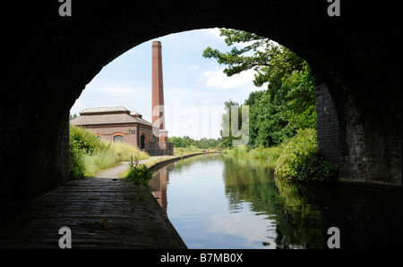 La nouvelle station de pompage de Smethwick, Smethwick, Sandwell et l'ancienne ligne principale de Birmingham Canal. Banque D'Images