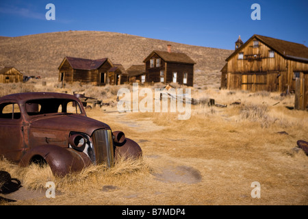 Voiture abandonnée dans Bodie State Historical Park Banque D'Images