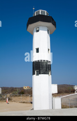 Le phare de Santa Cruz Bahias de Huatulco l'état d'Oaxaca au Mexique de la côte du Pacifique Banque D'Images