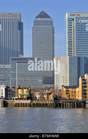 Offres et Canary Wharf à partir de l'Est de Londres, Royaume-Uni Banque D'Images