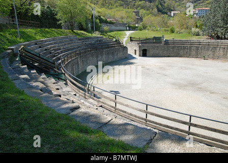 L'amphithéâtre romain d'Ivrea, Susa, Piémont, Italie. Banque D'Images