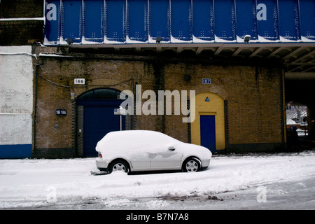 Neige sur voiture, Londres - Février 2009 Banque D'Images