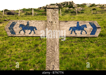 Cheval poney Bridalway panneau routier dans la vallée de Elan Mid Wales Rhayader Banque D'Images