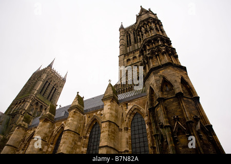 Les tours de la cathédrale de Lincoln, en Angleterre. Banque D'Images
