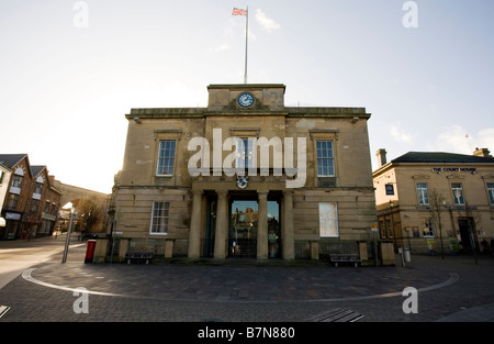 Mansfield Town Hall, l'élément central de la Place du Marché Banque D'Images