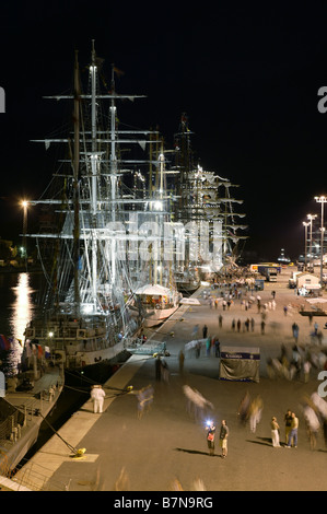 Sailships en participant aux courses de grands voiliers en mer Baltique en 2003, Turku Finlande pour un usage éditorial uniquement. Banque D'Images