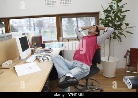 L'homme prendre du repos Banque D'Images