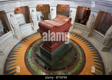 Tombeau de Napoléon À L'HÔTEL DES INVALIDES PARIS Banque D'Images